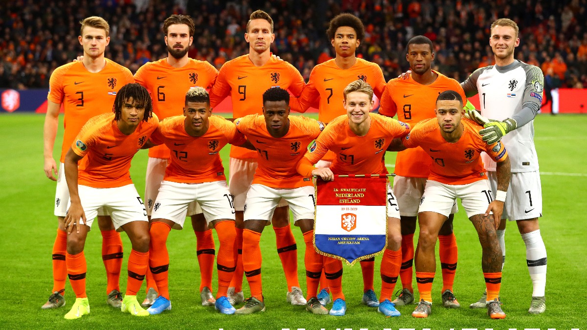 La selección de Holanda antes de jugar un partido. (Getty)